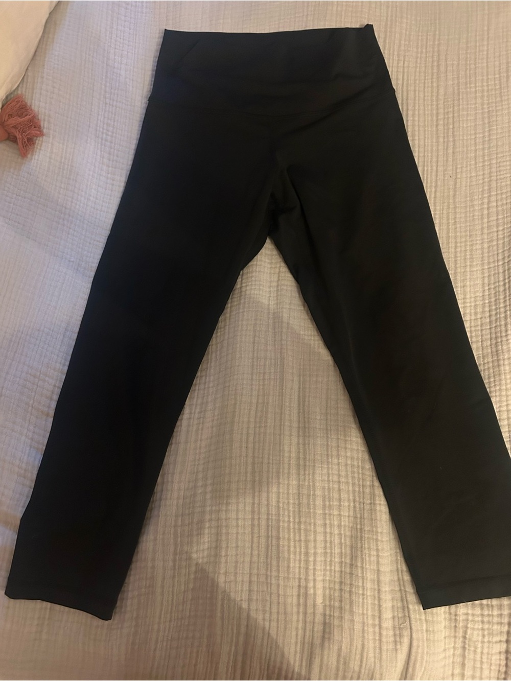Solidcore branded cropped women’s Performance Leggings